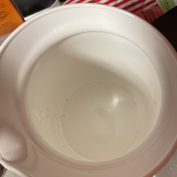 Pyrex Teapot - Picture 5 of 5